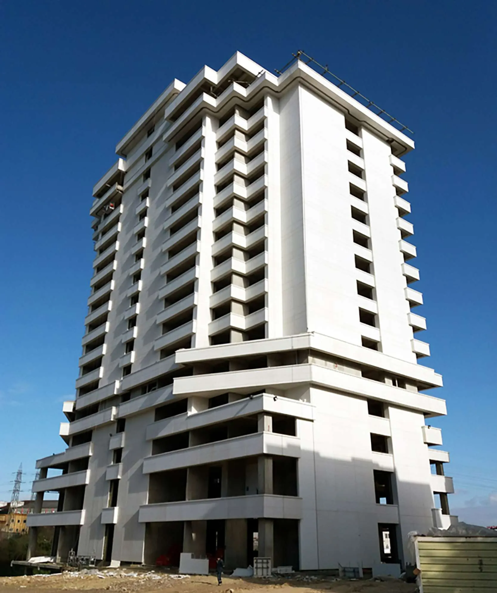 sarar otel cephesiz